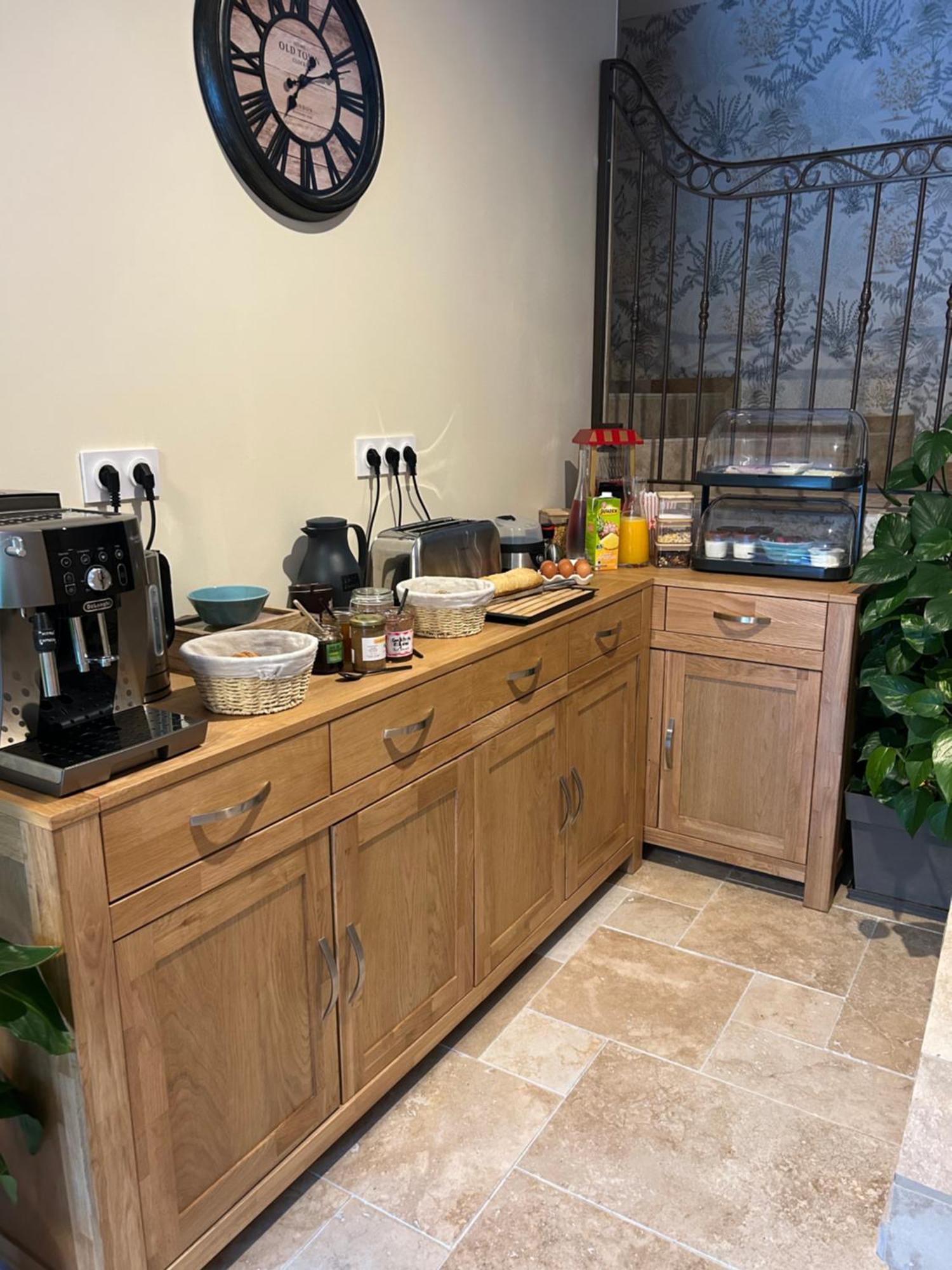 Domaine De Lithos Bed & Breakfast Fossemagne Dış mekan fotoğraf